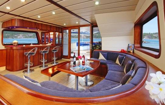 seychelles-booking-Lounge-Bar-Sea-Bird  (© Silhouette Cruises Ltd / Cruise 8 Days - Star Bird (itinerary 2))