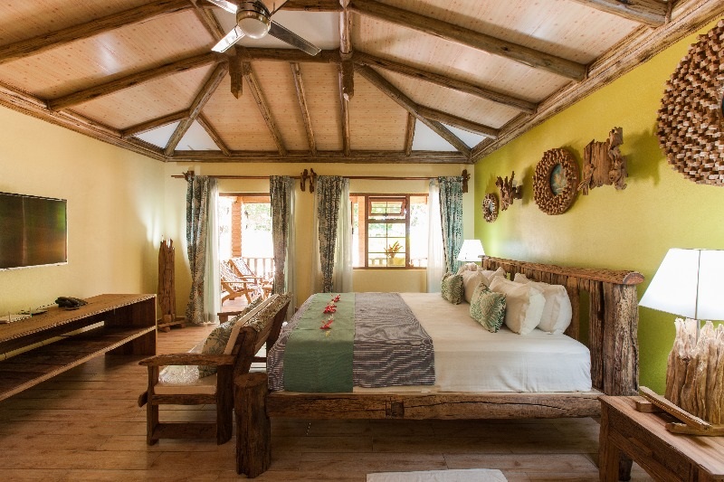 seychelles-booking-anse-severe-beach-villas-deluxe-villa-room1  (© Seychelles Booking)