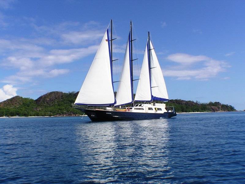 seychelles-booking-seastar-sailsup  (© Silhouette Cruises Ltd / Cruise 8 Days - Star Bird (litinerary 1))