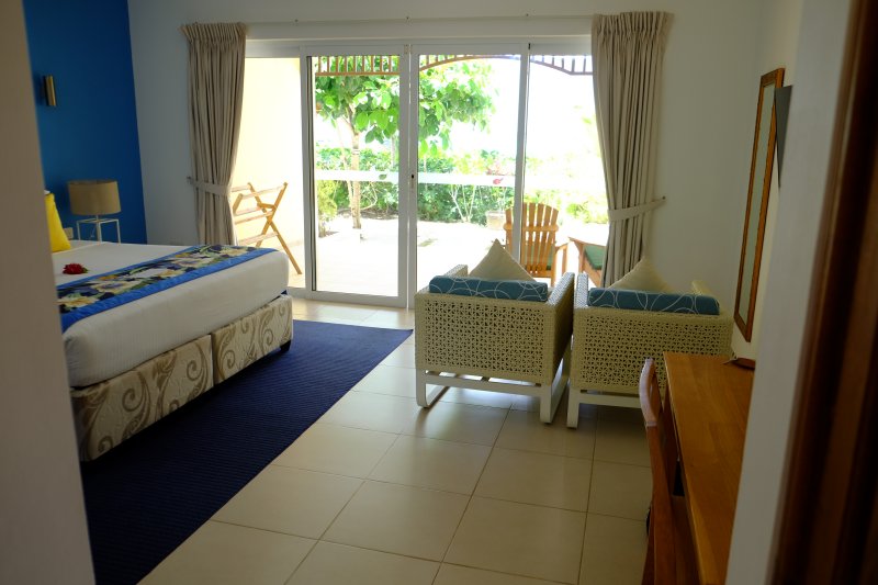seychelles-praslin-acajou-beach-resort-deluxe-room-2  (© Seychelles Booking)